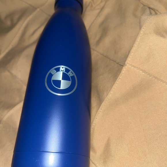 BMW Navy Blue Insulated Water Bottle - Picture 2 of 3